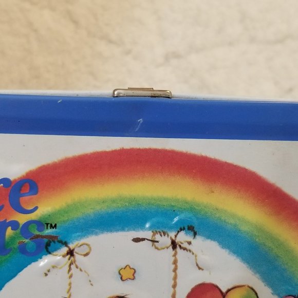 SOLD !!! Collectible 1983 Care Bears Metal Lunchbox Thermos - Picture 11 of 15